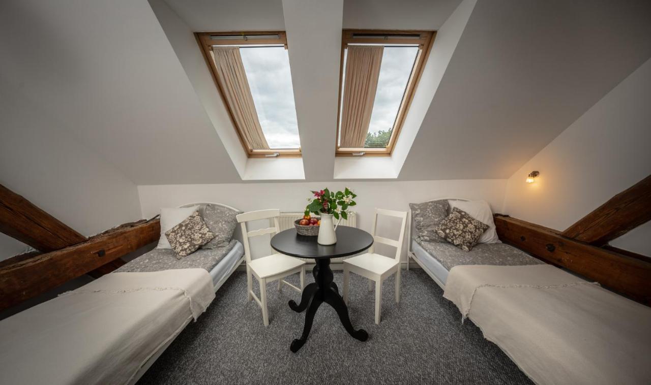 Mily Mlyn Apartment Lubrza  Екстериор снимка