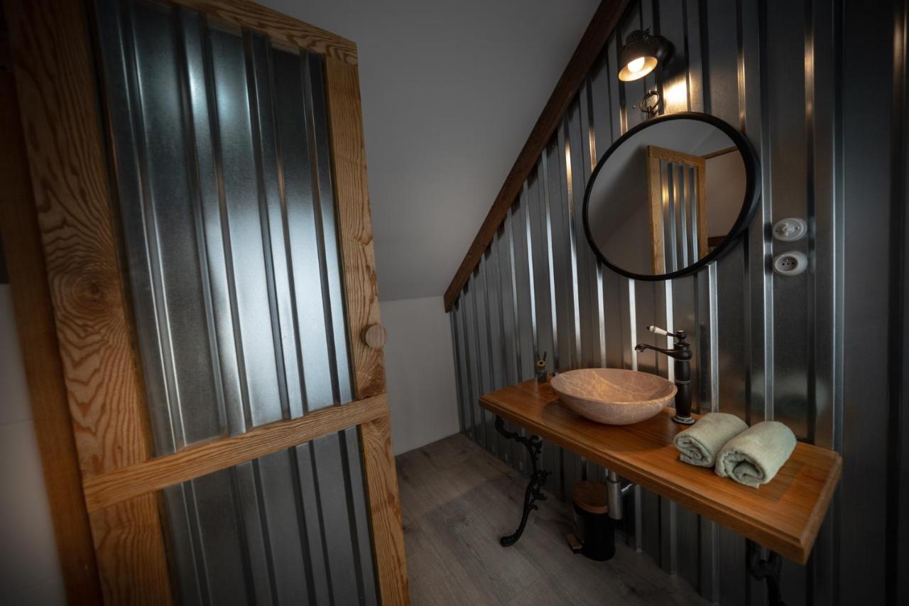 Mily Mlyn Apartment Lubrza  Екстериор снимка