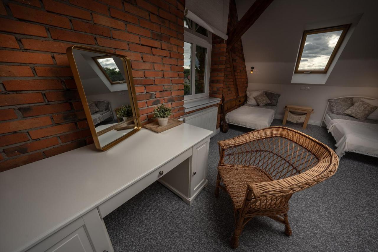 Mily Mlyn Apartment Lubrza  Екстериор снимка