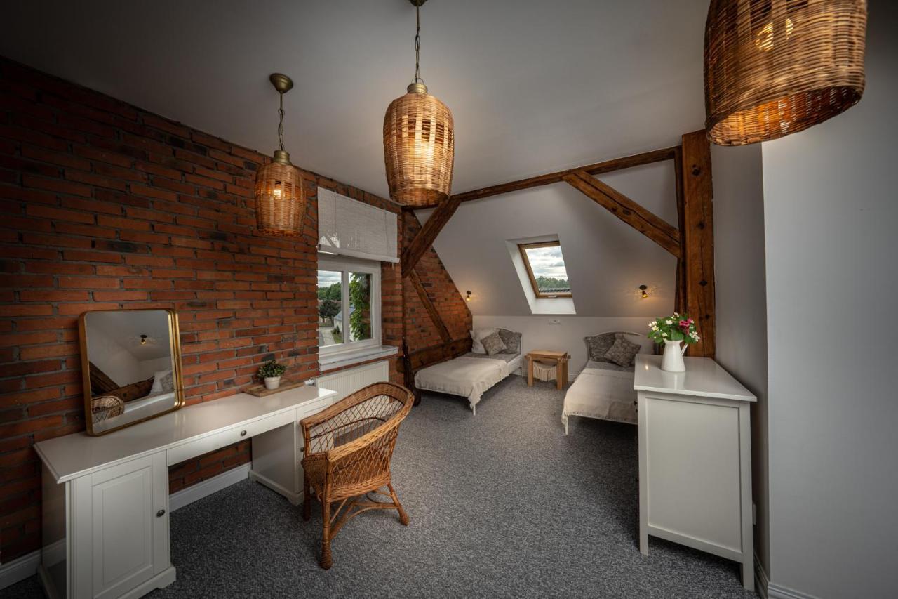 Mily Mlyn Apartment Lubrza  Екстериор снимка